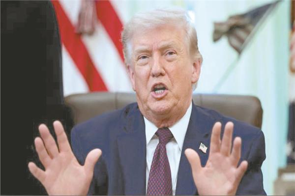 ترامب خلال اجتماع وزارى فى البيت الأبيض