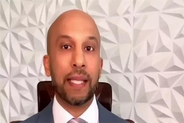 أستاذ إدارة الأعمال حسن عبد الفتاح