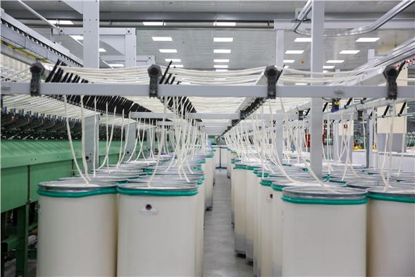 خطوط الإنتاج داخل مصانع غزة المحلة