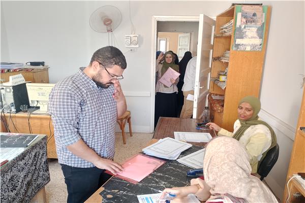 تسليم العمل ل 458 طبيبا بشريا لدعم صحة سوهاج
