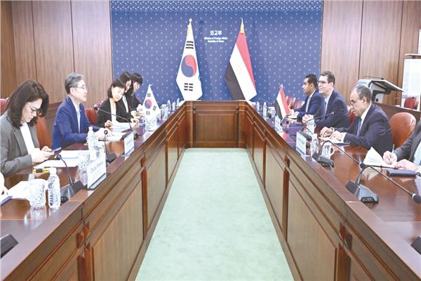 لقاءات مكثفة لوزير الخارجية خلال زيارته إلى كوريا الجنوبية