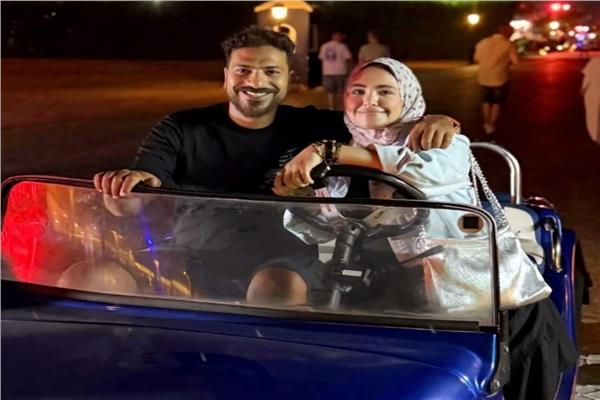 الفنان مصطفى أبو سريع وزوجتة سارة ربيع