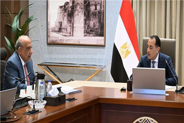 أجتماع الدكتور مصطفى مدبولي مع المهندس محمود عصمت