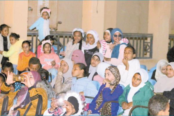 مسرح المواجهة والتجوال