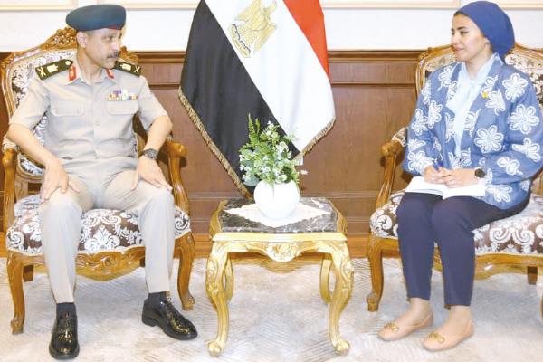  اللواء تيسير العطار مدير معهد اللغات للقوات المسلحة خلال حواره مع «أخبار اليوم»