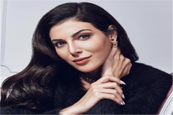 الفنانة رزان جمال