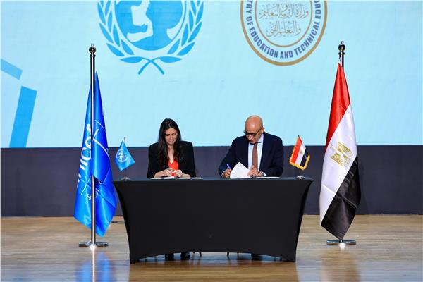 وزير التعليم  وممثلة «يونيسيف مصر» يوقعان بيانًا مشتركًا لتعزيز جودة التعليم 