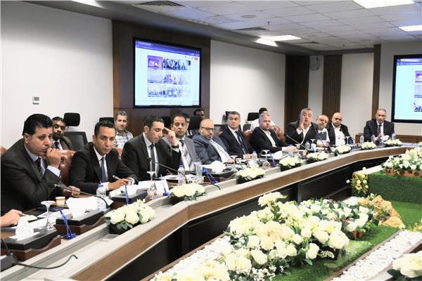 اجتماع وزير الرياضة مع الأندية