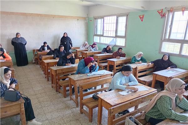 امنحانات الدبلومات الفنية بالدقهلية