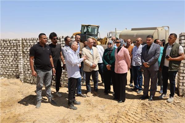 إنشاء 3"شلاتر" إيواء الكلاب الضالة بالوادي الجديد