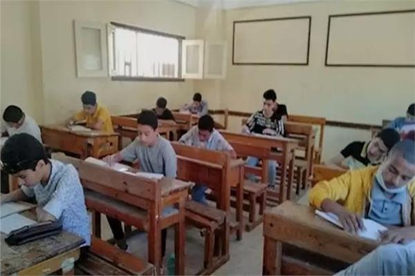  طلاب الشهادة الإعدادية بمحافظة القليوبية