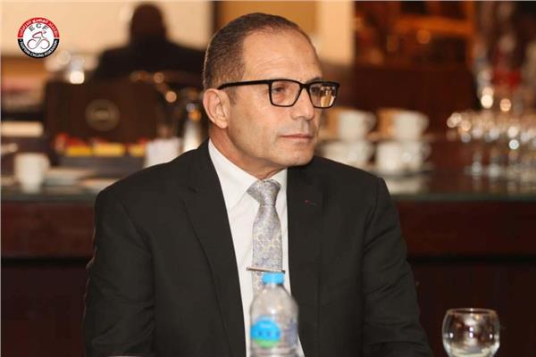 أيمن علي حسن