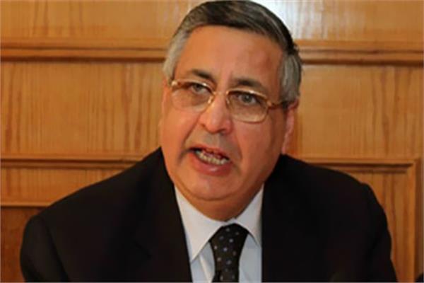 الدكتور محمد عوض تاج الدين، مستشار رئيس الجمهورية للشؤون الصحية