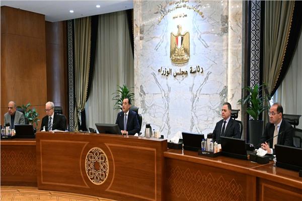  مدبولي: قفزة في إيرادات السياحة وتحويلات المصريين بالخارج وتراجع التضخم إلى 13%.