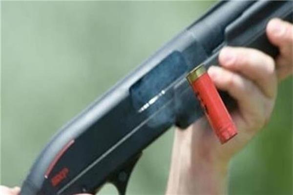إصابة 13 شخصًا بطلقات خرطوش 