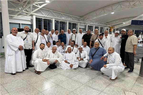 عودة أول أفواج حجاج الجمعيات الأهلية