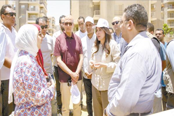 وزيرة الإسكان خلال جولتها بالقاهرة الجديدة