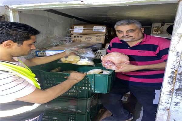 لحوم ودهون مجهولة المصدر في حملة للطب البيطري بالدقهلية