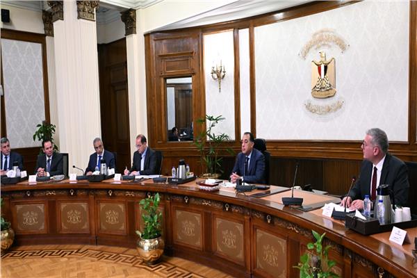 جانب من الاجتماع الدكتور مصطفى مدبولي، رئيس مجلس الوزراء