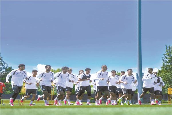  المنتخب 