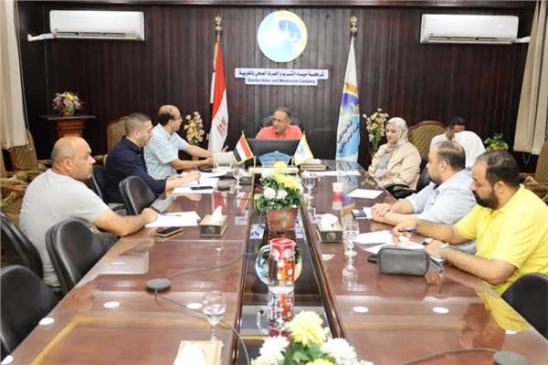 رئيس مياه الغربية يبحث مع مسئولي الصحة سبل تعزيز جودة مياه الشرب بالمحافظة