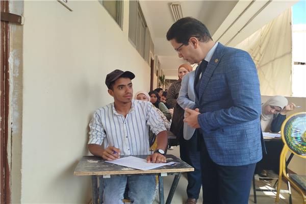 رئيس جامعة بنها