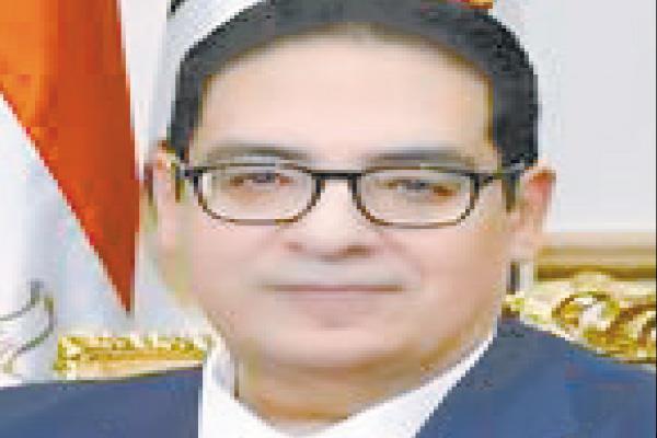 الدكتور محمد سامى عبدالصادق رئيس جامعة القاهرة 
