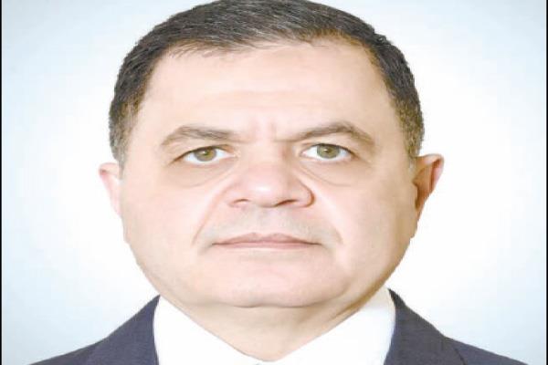  اللواء محمود توفيق