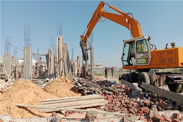 إزالة حالات تعدي ومخالفة بناء