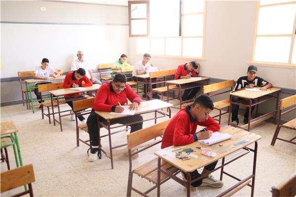 امتحانات الشهادة الاعدادية