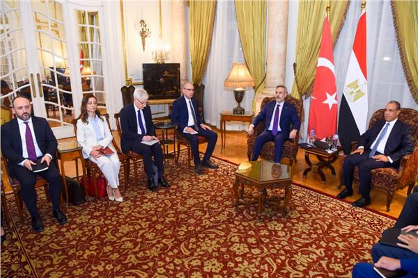 اجتماع الأطراف الاقليمية الأربعة بالقاهرة