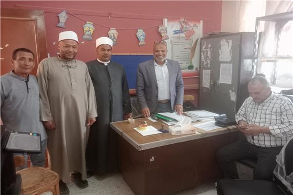 مدير عام منطقة الإسماعيلية وموفد قطاع المعاهد