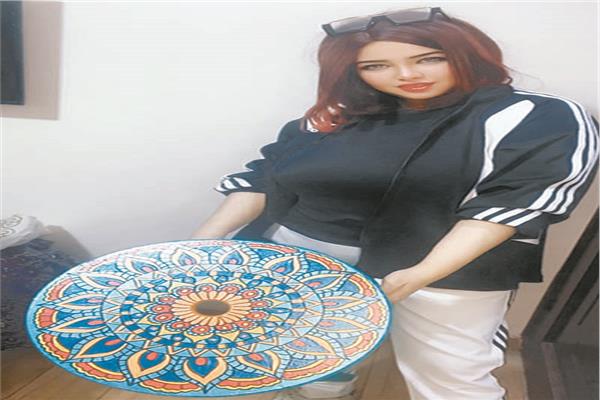 دينا شاهين 