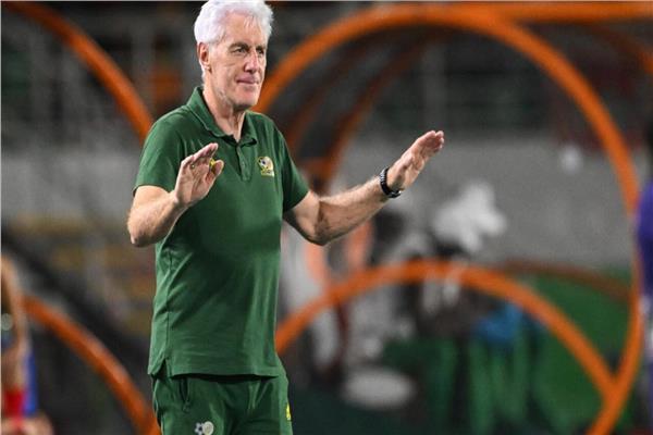 هوجو بروس، المدير الفني لمنتخب جنوب أفريقيا،