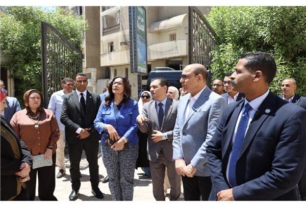 وزيرة الثقافة توجه
