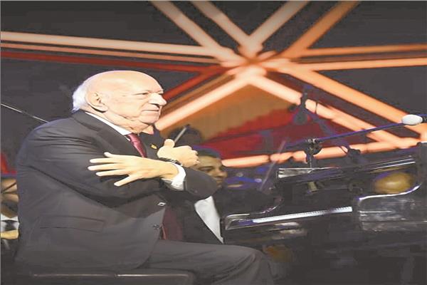 الموسيقار الكبير عمر خيرت