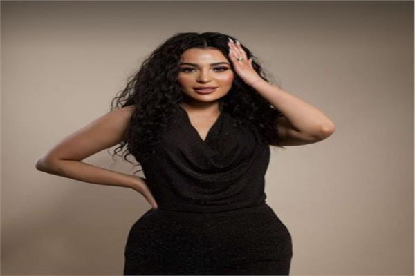  الفنانة بتول الحداد 