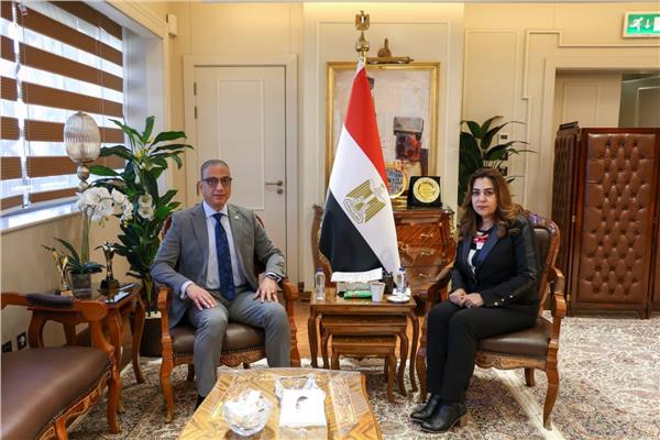 وزيرة التنمية المحلية والبيئة