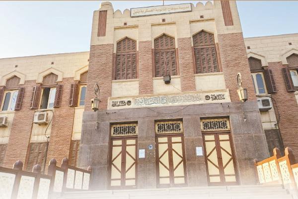 مدرسة أميرية فى صعيد مصر