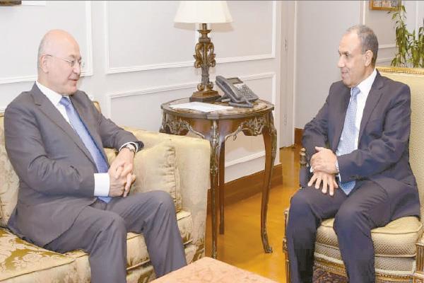 د. بدر عبد العاطى خلال استقباله برهم صالح