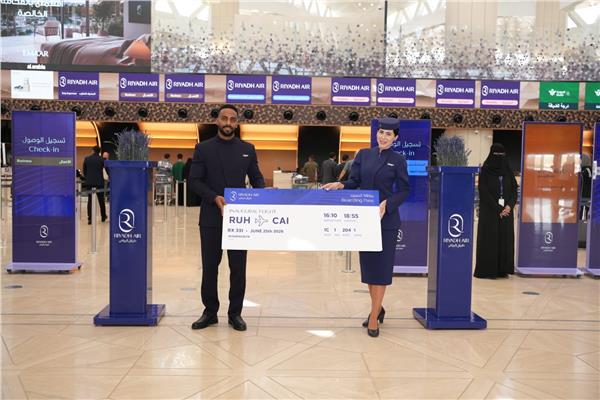 مطار القاهرة يستقبل أولى الرحلات المباشرة لطيران الرياض