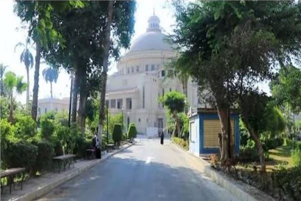 جامعة القاهرة