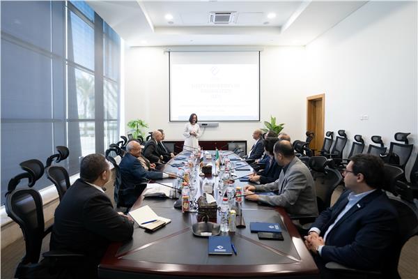 خلال الاجتماع