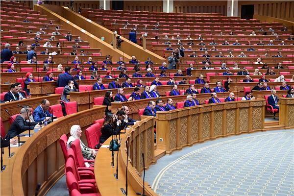 لجنة القوى العاملة النواب توافق نهائيا على قانون العلاوة ومنحة الحافز الإضافي للموظفين 