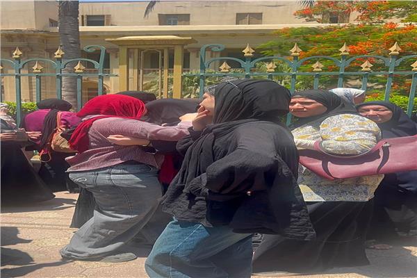 طلاب الثانوية العامة