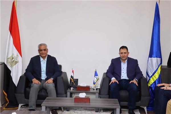 الدكتور حسام الدين فوزي محافظ دمياط