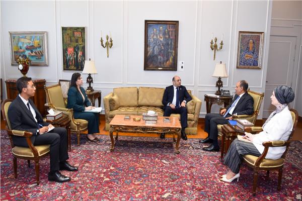 وزير الخارجية يستقبل رئيس الهيئة البرلمانية لحزب حماة الوطن
