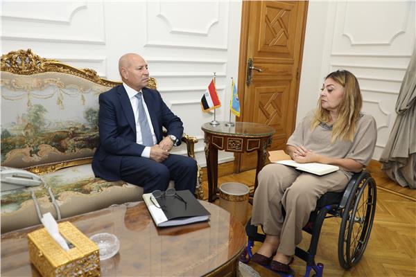 محافظ القاهرة يلتقي المشرف العام للمجلس القومى للاشخاص ذوى الإعاقة لبحث سبل التعاون     