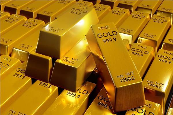 تراجع أسعار الذهب محليًا بمنتصف تعاملات الإثنين.. الجرام يفقد 130 جنيهًا