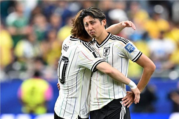 حزن لاعبي اليابان بعد توديع كأس العالم من دور الـ 32 